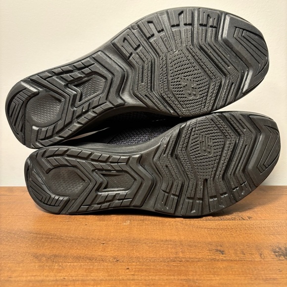 New Balance Wxnrgsk Black Running Shoes Size 11 Women’s / 9.5 Men - Picture 5 of 7